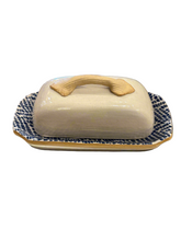 Load image into Gallery viewer, Terrafirma Ceramics Butter Dish With Lid