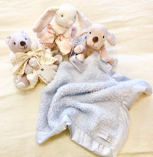 Load image into Gallery viewer, Barefoot Dreams CozyChic Barefoot Buddie Blanket, Pink