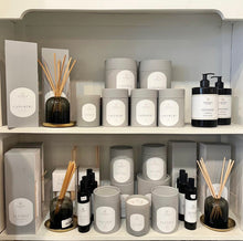 Load image into Gallery viewer, Linnea 2-Wick Cashmere Candle