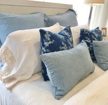 Load image into Gallery viewer, IN STOCK Bella Notte Linens Lynette 18x18 Throw Pillow, Cloud