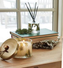 Load image into Gallery viewer, Frasier Fir Petite Pine Needle Reed Diffuser, 4 oz