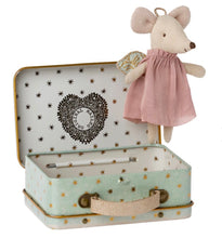 Load image into Gallery viewer, Maileg Angel Mouse in Suitcase