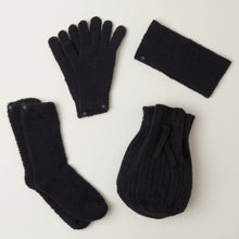 Load image into Gallery viewer, Barefoot Dreams CozyChic 4-Piece Winter Set, Black