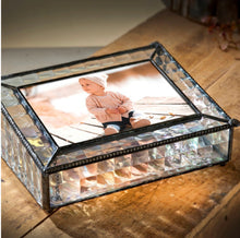Load image into Gallery viewer, Vintage Glass 4x6 Photo Box