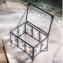 Load image into Gallery viewer, Clear Crystal Glass Artisan Jewelry Box
