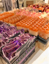 Load image into Gallery viewer, Finchberry Renegade Honey Soap
