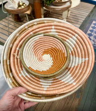 Load image into Gallery viewer, Large Basket, Apricot Burst, 12"