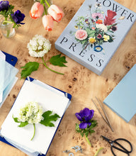 Load image into Gallery viewer, Flower Press Kit