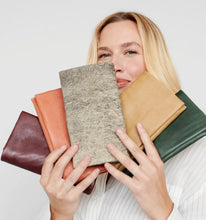 Load image into Gallery viewer, Eloise Leather Wallet (5 Colors)