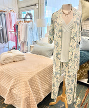 Load image into Gallery viewer, Analise Periwinkle Floral 3-Piece Pajama Set