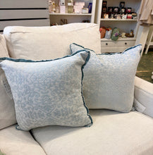 Load image into Gallery viewer, IN STOCK Bella Notte Linens Vienna 18"x18" Throw Pillow, Cloud