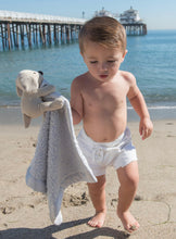 Load image into Gallery viewer, Barefoot Dreams CozyChic Barefoot Buddie Blanket, Pink