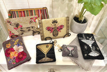 Load image into Gallery viewer, Beaded Between The Lines Handbag