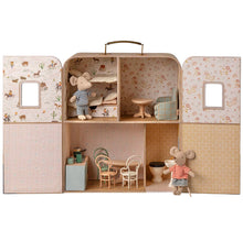 Load image into Gallery viewer, Maileg SuitCasa Mouse House