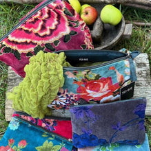 Load image into Gallery viewer, Rome Velvet Pouch (6 Styles)