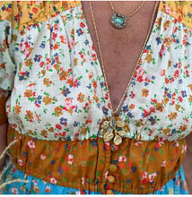 Load image into Gallery viewer, Emilie Shapiro Eucalyptus Long Pendant Necklace