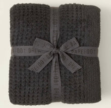 Load image into Gallery viewer, Barefoot Dreams CozyChic Waffle Throw, Carbon