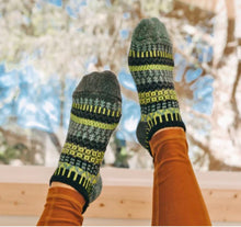 Load image into Gallery viewer, Solmate Ankle Socks (2 Styles)