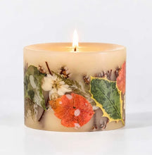 Load image into Gallery viewer, Forest Petite Oval Botanical Candle