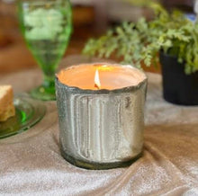 Load image into Gallery viewer, Himalayan Artisan Glass Tumbler Candle (Ginger Patchouli, Red Currant)