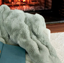Load image into Gallery viewer, Fab Faux Fur Throw (Ivory, Blue)