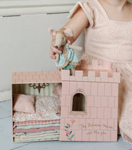 Load image into Gallery viewer, Maileg Princess and the Pea Set