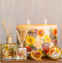 Load image into Gallery viewer, Sugared Citrus Reed Diffuser, 4 oz