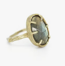 Load image into Gallery viewer, Emilie Shapiro Goddess Labradorite Ring
