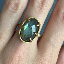 Load image into Gallery viewer, Emilie Shapiro Goddess Labradorite Ring
