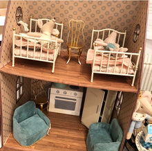 Load image into Gallery viewer, Maileg Vintage Mouse Bed, Rose