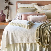 Load image into Gallery viewer, IN STOCK Bella Notte Linens Loulah Throw Blanket, Parchment