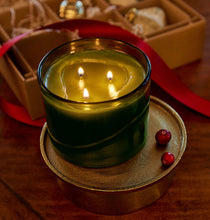 Load image into Gallery viewer, Frasier Fir Large Green 3-Wick Candle