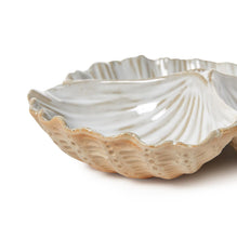 Load image into Gallery viewer, Shell Tidbit Dish
