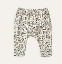 Load image into Gallery viewer, Floral Jersey Stretch Baby Leggings
