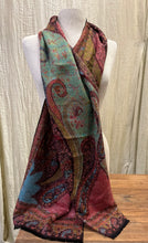 Load image into Gallery viewer, Cashmere Reversible Scarf
