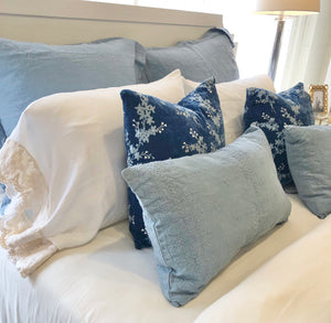 IN STOCK Bella Notte Linens Lynette 18x18 Throw Pillow, Cloud