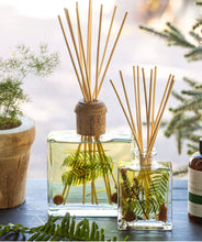 Load image into Gallery viewer, Forest Botanical Diffuser,  4 oz
