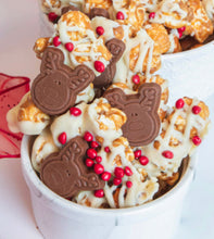 Load image into Gallery viewer, Saxon Chocolates Reindeer Munch Popcorn

