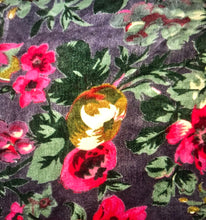 Load image into Gallery viewer, Velvet Floral Zip Pouch, 4 Styles
