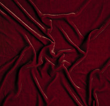 Load image into Gallery viewer, Bella Notte Linens Carmen Blanket (Bed End Blanket, Throw Blanket)
