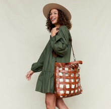 Load image into Gallery viewer, Paloma Tote Crossbody
