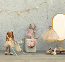 Load image into Gallery viewer, Maileg Medium Ballet Bunny, Rose
