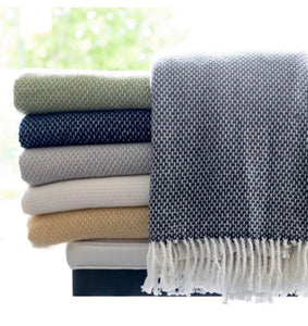 Grain of Rice Classic Throw (7 Colors)