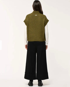Codyn Short Sleeve Pullover Sweater