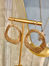 Load image into Gallery viewer, Emilie Shapiro Whirlpool Earrings
