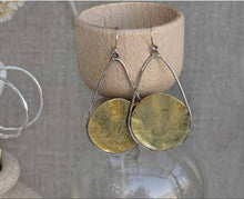 Load image into Gallery viewer, Waxing Poetic Nomad Earring
