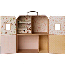 Load image into Gallery viewer, Maileg SuitCasa Mouse House
