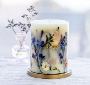 Vanilla Rain Botanical Candle, 5.5”