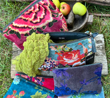 Load image into Gallery viewer, Rome Velvet Pouch (6 Styles)
