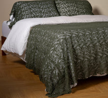 Load image into Gallery viewer, Bella Notte Linens Allora Bed Scarf
